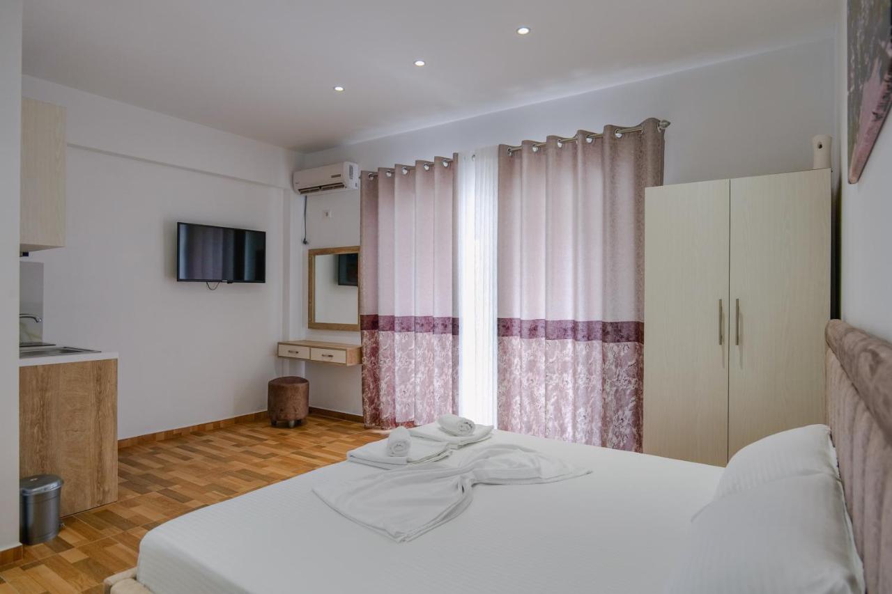 Osmani Rooms Sarandë Exterior foto