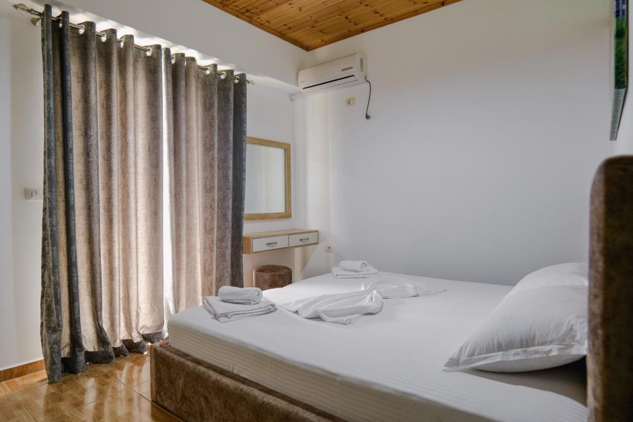 Osmani Rooms Sarandë Exterior foto