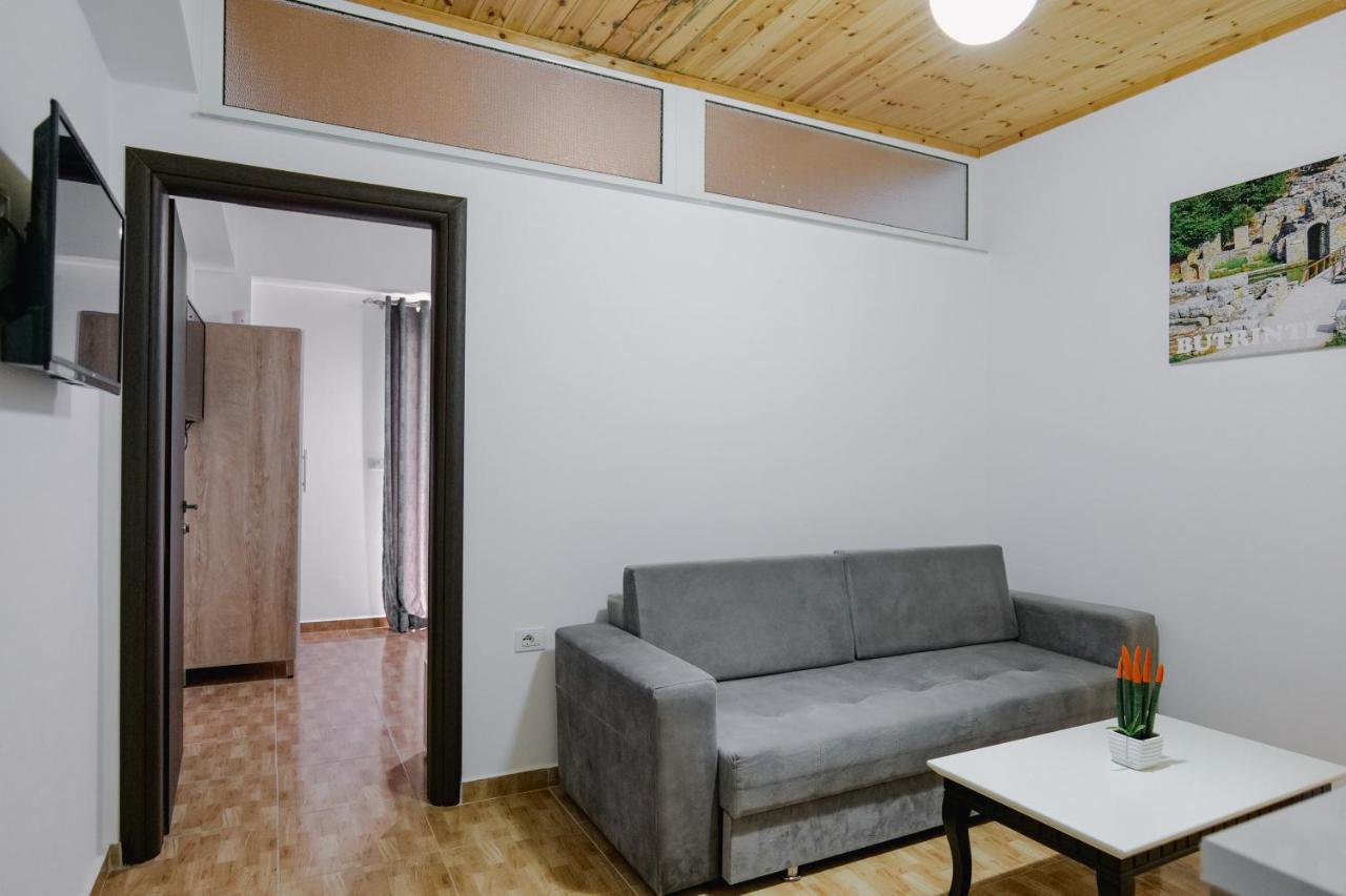 Osmani Rooms Sarandë Exterior foto