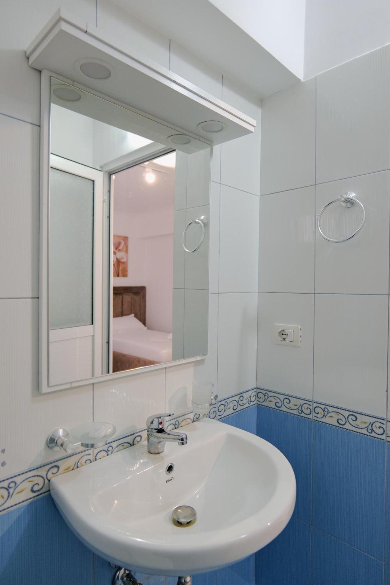 Osmani Rooms Sarandë Exterior foto