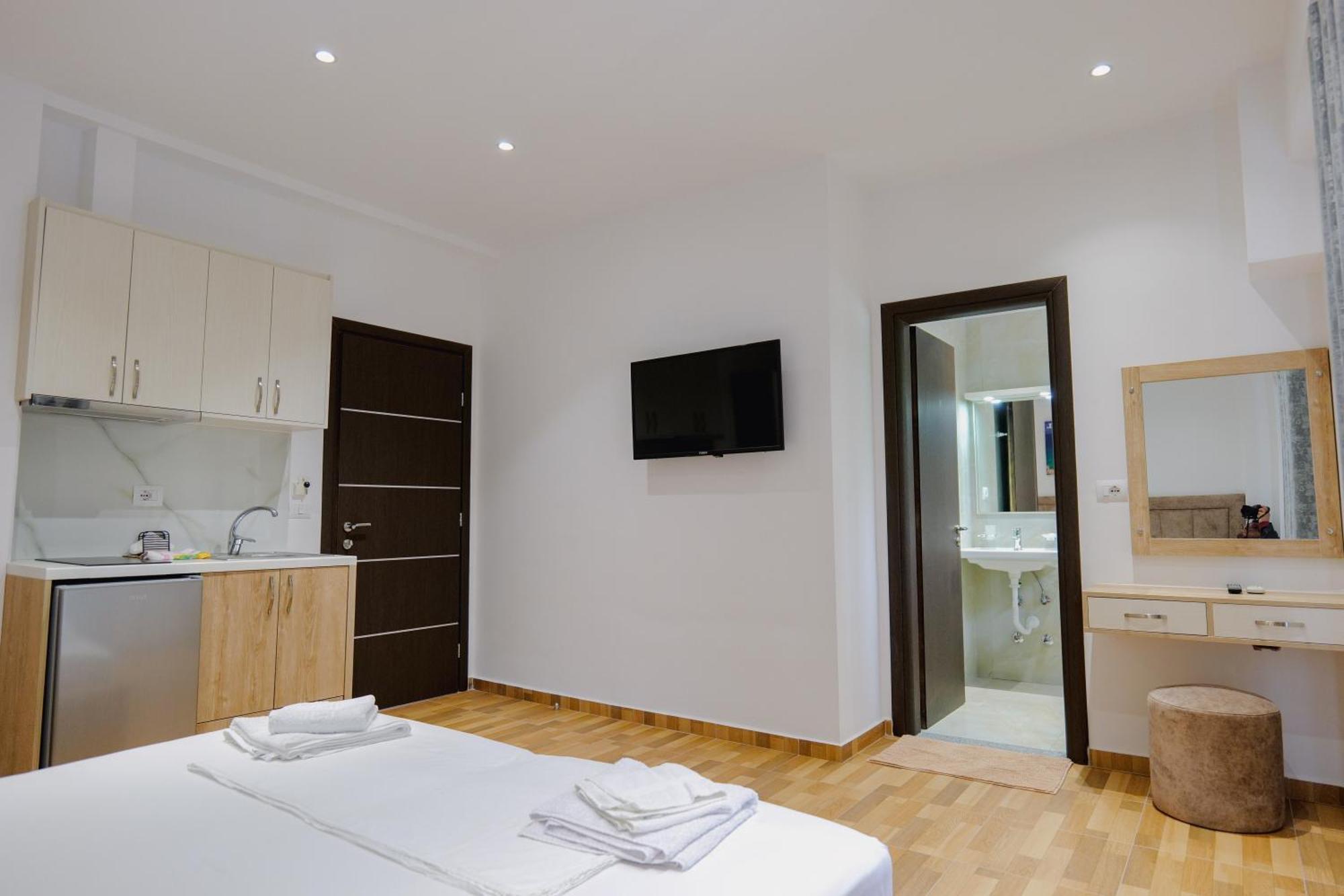 Osmani Rooms Sarandë Exterior foto