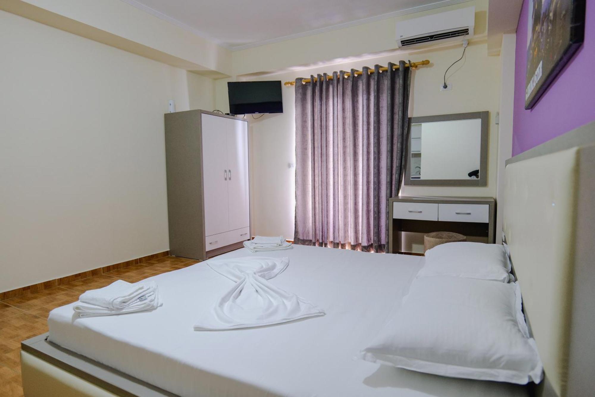 Osmani Rooms Sarandë Exterior foto